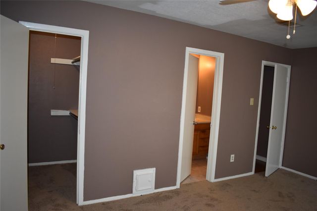 11022 Shadowfield Drive, Houston, TX 77064