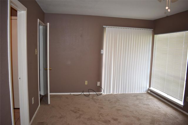 11022 Shadowfield Drive, Houston, TX 77064