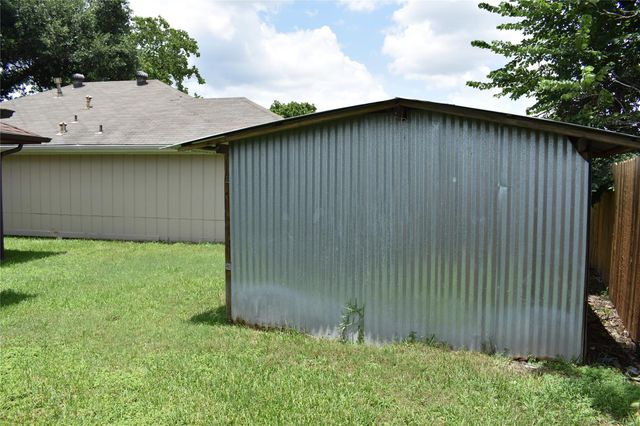 11022 Shadowfield Drive, Houston, TX 77064