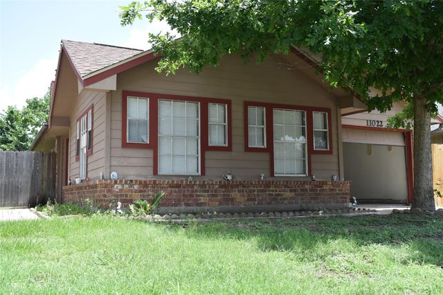 11022 Shadowfield Drive, Houston, TX 77064