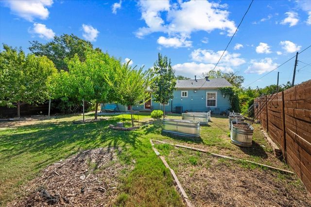 10611 Hermosa Drive, Dallas, TX 75218