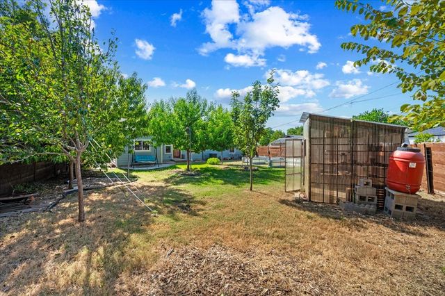 10611 Hermosa Drive, Dallas, TX 75218