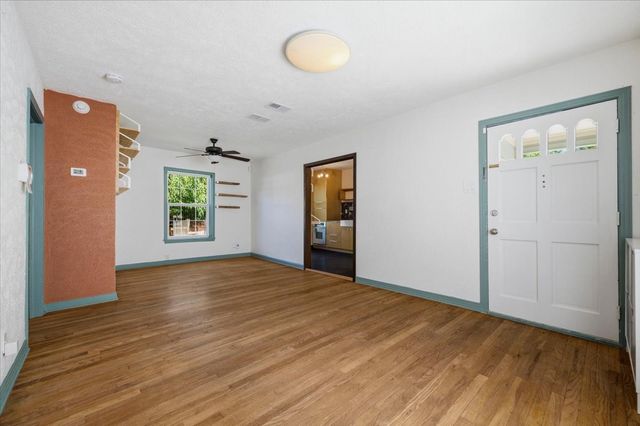 10611 Hermosa Drive, Dallas, TX 75218