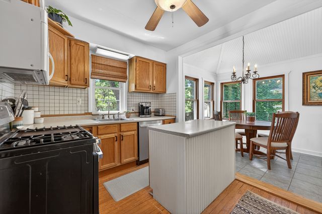 18219 Riegel Road, Homewood, IL 60430