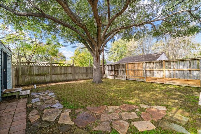 3225 Lawnview St, Corpus Christi, TX 78404