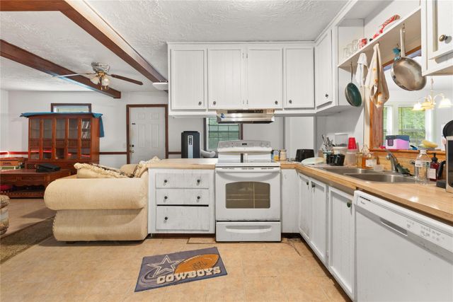 364 Mesquite, Livingston, TX 77351