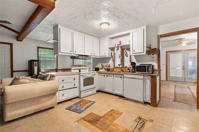 364 Mesquite, Livingston, TX 77351