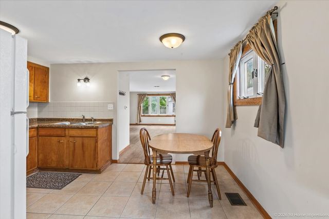 8875 S Corcoran Road, Hometown, IL 60456