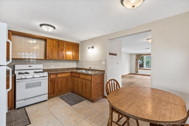 8875 S Corcoran Road, Hometown, IL 60456