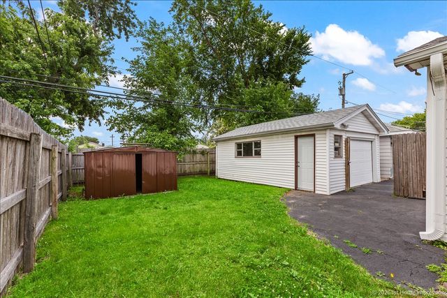 8875 S Corcoran Road, Hometown, IL 60456
