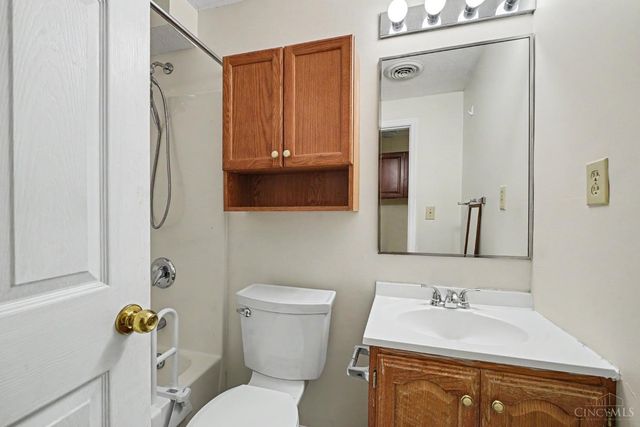 6421 Copperleaf Lane, Cincinnati, OH 45230