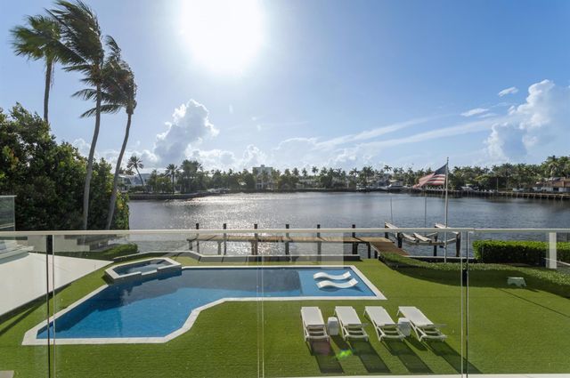 201 Palm Trail, Delray Beach, FL 33483