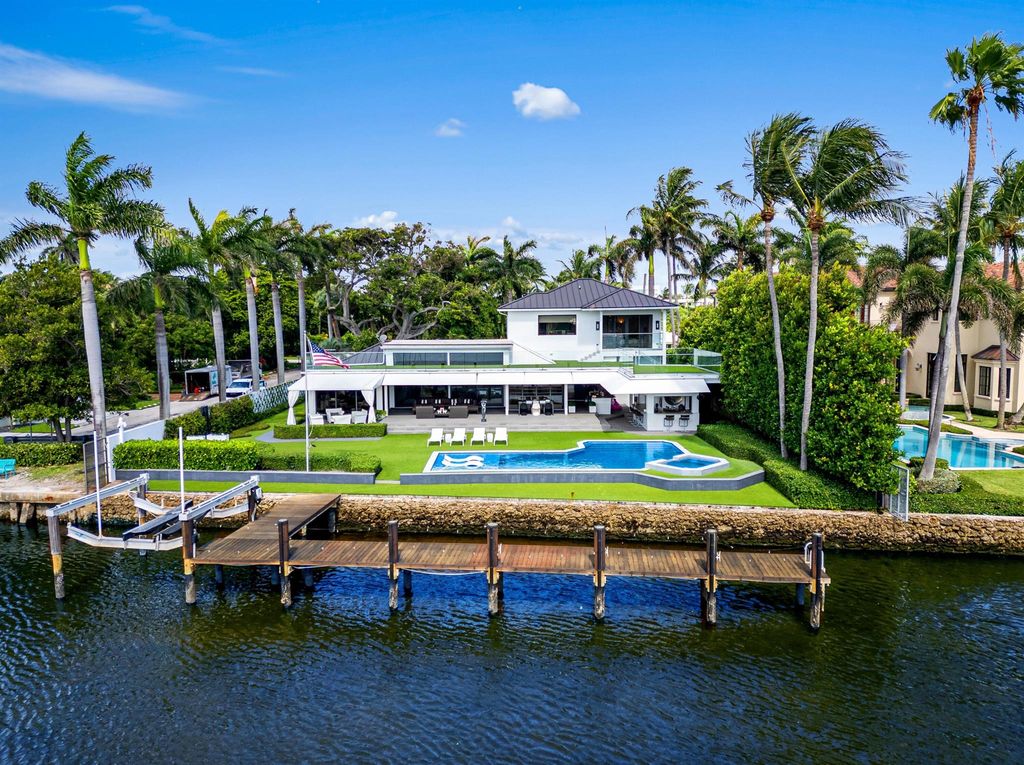 201 Palm Trail, Delray Beach, FL 33483