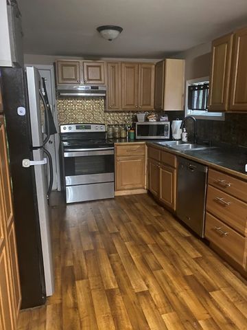 16 Canal Street, Big Flats, NY 14814