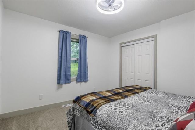 34621 Wellhouse Avenue, Warsaw, MO 65355