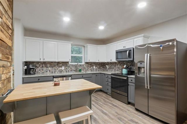 34621 Wellhouse Avenue, Warsaw, MO 65355