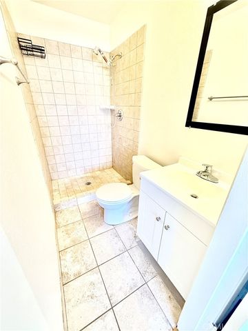 684 E Lee Place, Azusa, CA 91702