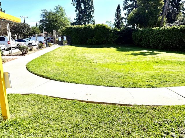 684 E Lee Place, Azusa, CA 91702