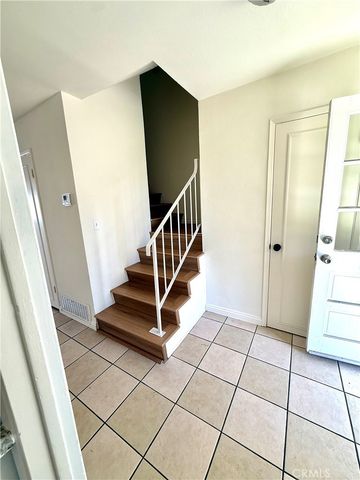 684 E Lee Place, Azusa, CA 91702