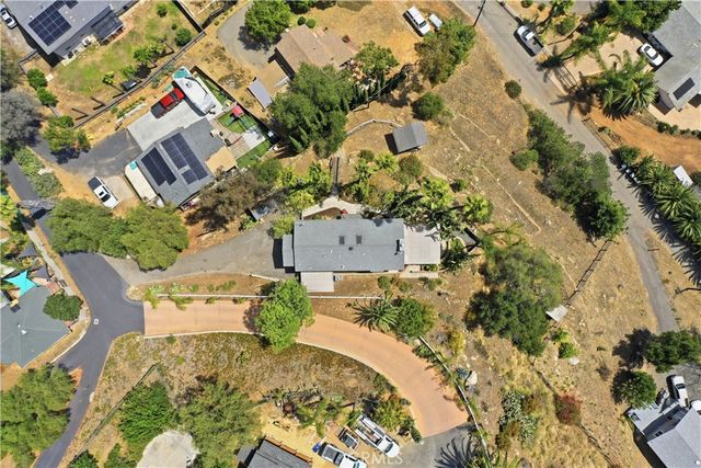 717 Porter Road, Fallbrook, CA 92028