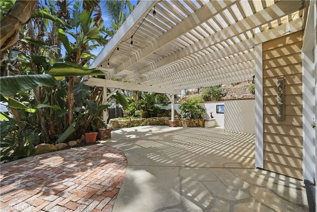 717 Porter Road, Fallbrook, CA 92028