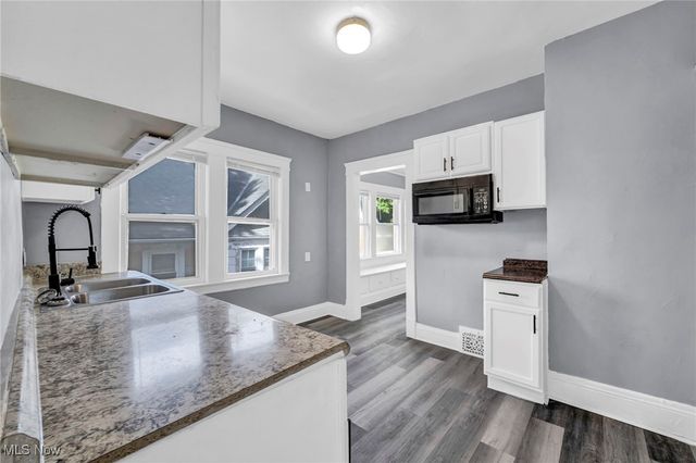 10112 Kinsman Road, Cleveland, OH 44104