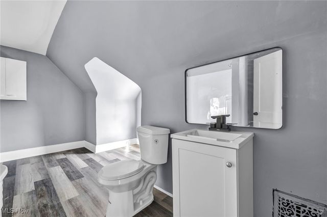 10112 Kinsman Road, Cleveland, OH 44104