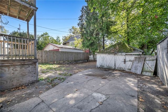 10112 Kinsman Road, Cleveland, OH 44104