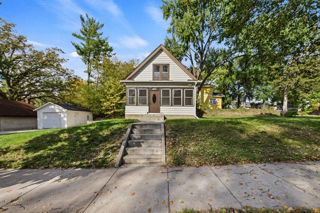 3501 Queen Avenue N, Minneapolis, MN 55412
