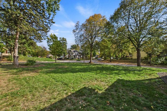 3501 Queen Avenue N, Minneapolis, MN 55412