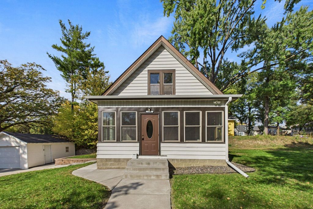3501 Queen Avenue N, Minneapolis, MN 55412 — exterior