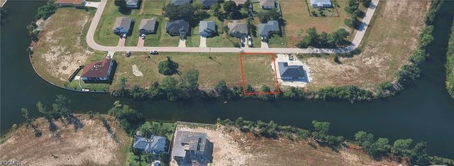 4305 NE 20th CT, Cape Coral, FL 33909