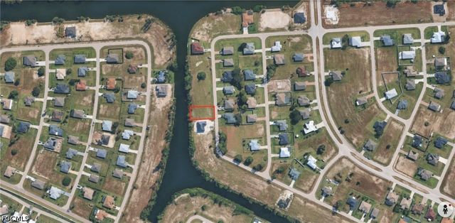 4305 NE 20th CT, Cape Coral, FL 33909