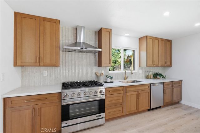 6 Skyview, Phillips Ranch, CA 91766