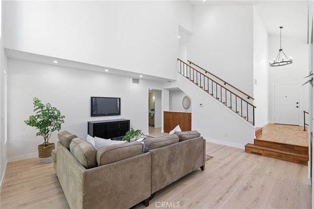 6 Skyview, Phillips Ranch, CA 91766