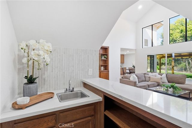 6 Skyview, Phillips Ranch, CA 91766