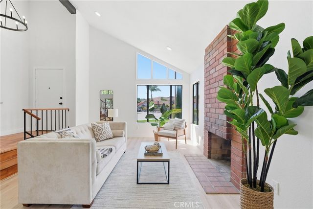 6 Skyview, Phillips Ranch, CA 91766