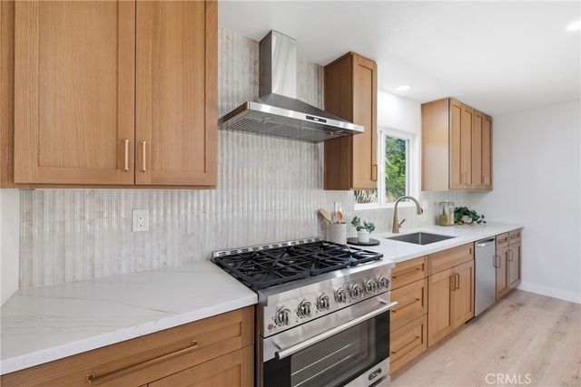 6 Skyview, Phillips Ranch, CA 91766