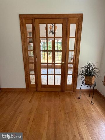 7386 STUART, Warrenton, VA 20187