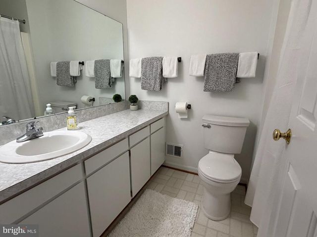 7386 STUART, Warrenton, VA 20187
