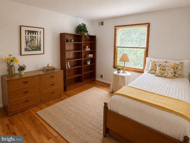 7386 STUART, Warrenton, VA 20187