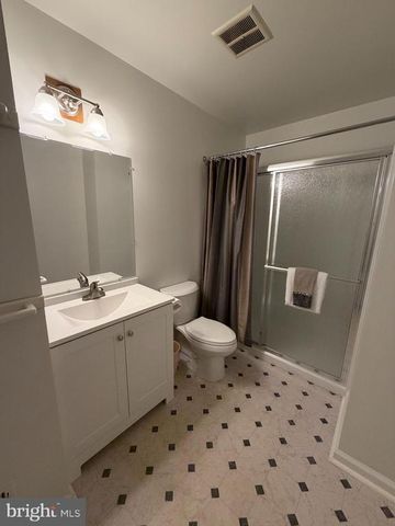 7386 STUART, Warrenton, VA 20187