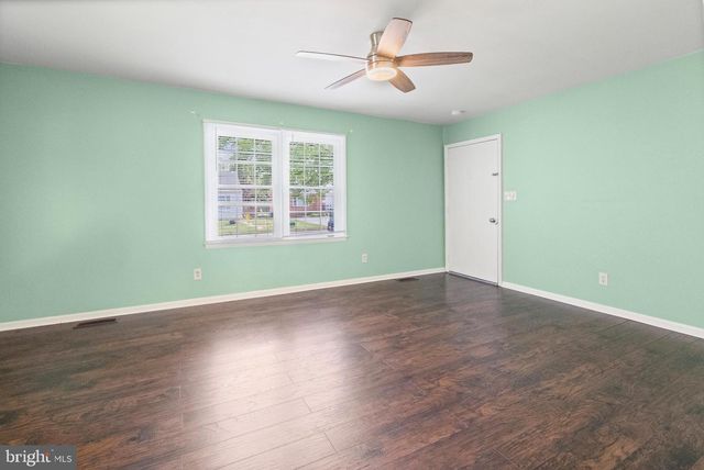 6 CINDER RD, Lutherville Timonium, MD 21093