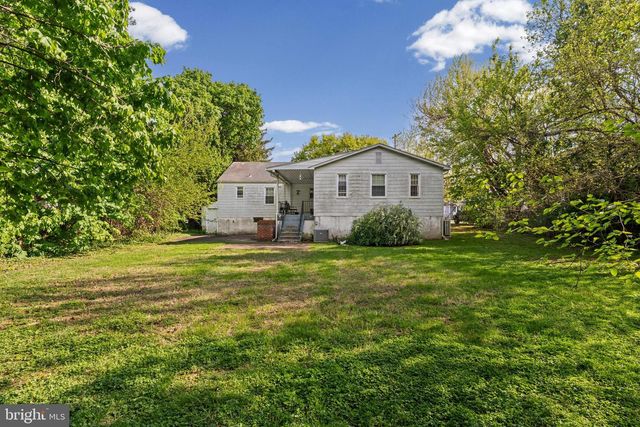 6 CINDER RD, Lutherville Timonium, MD 21093