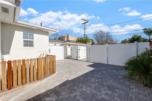 114 S Lamer Street, Burbank, CA 91506