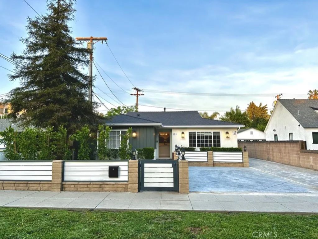 114 S Lamer Street, Burbank, CA 91506