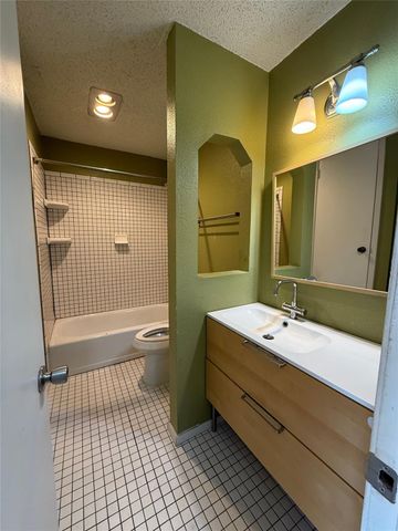 6200 Boxcar RUN, Austin, TX 78745