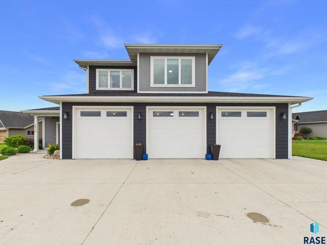 2820 Sweetgrass Dr Drive, Brookings, SD 57006