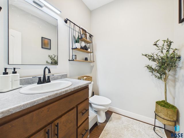 2820 Sweetgrass Dr Drive, Brookings, SD 57006
