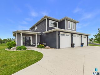2820 Sweetgrass Dr Drive, Brookings, SD 57006